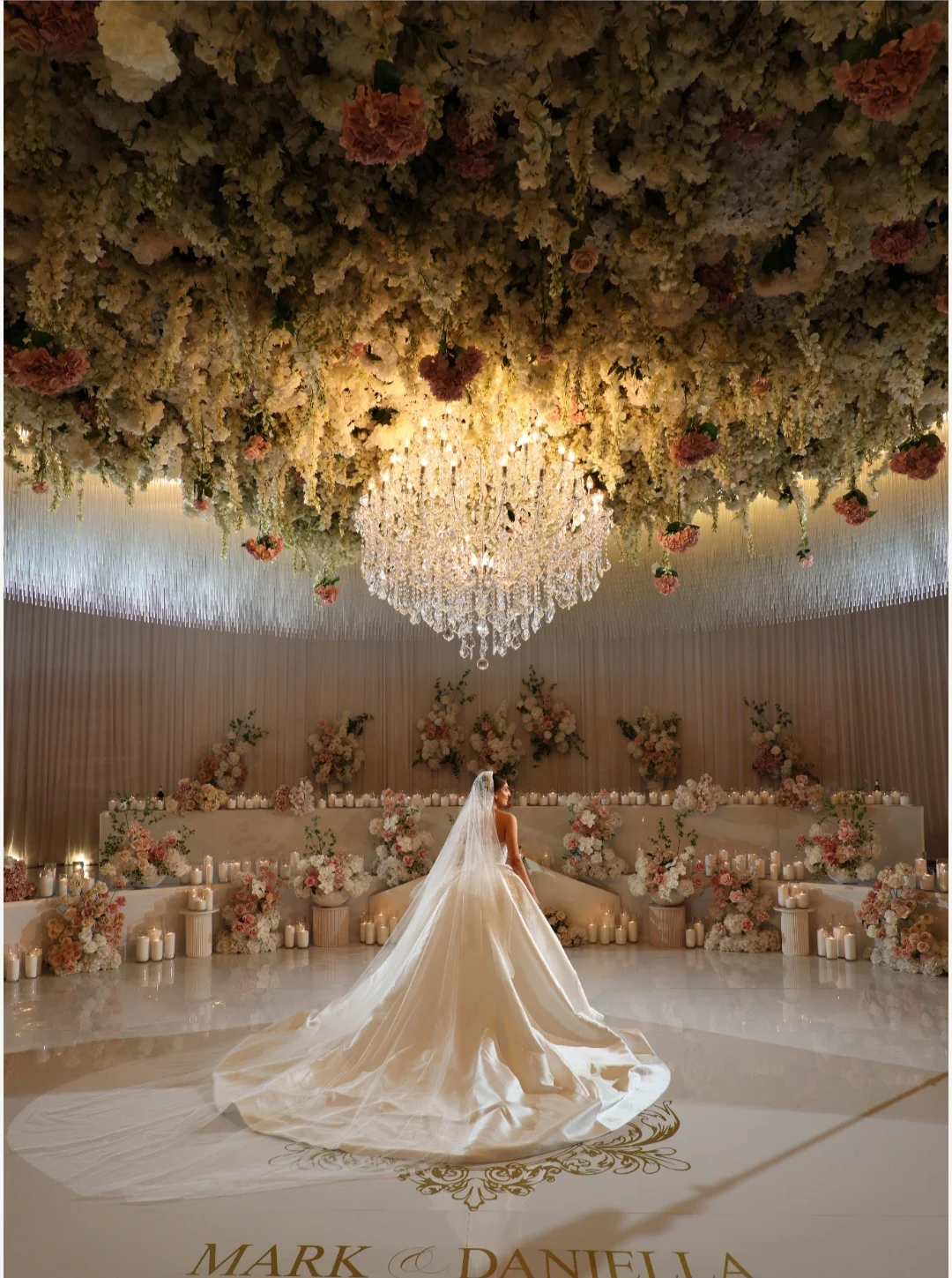 Up To $500 Off your Total Floral & Styling Package