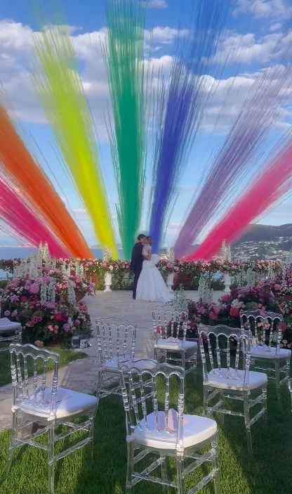 Award-Winning Floral Artistic Director - Luxury & Bespoke Floral Architectural Experiences Worldwide